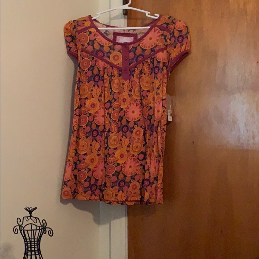 Brand new tags still on cue shirt